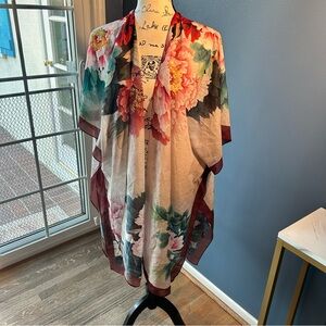 JC sunny just classic bold print flowers kimono